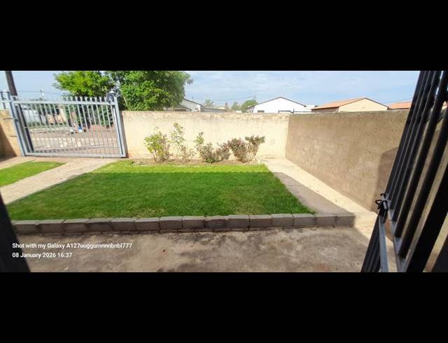 2 BEDROOM HOUSE FOR SALE IN SOSHANGUVE SOUTH